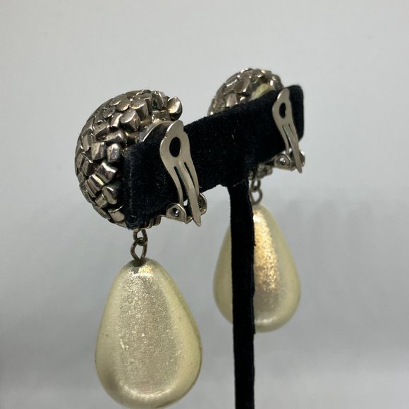 Vintage Silver and Pearl Clip-on Statement Earrings - Picture 4 of 4